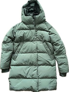 Simons Sage green down puffer jacket with hood, fits M-L